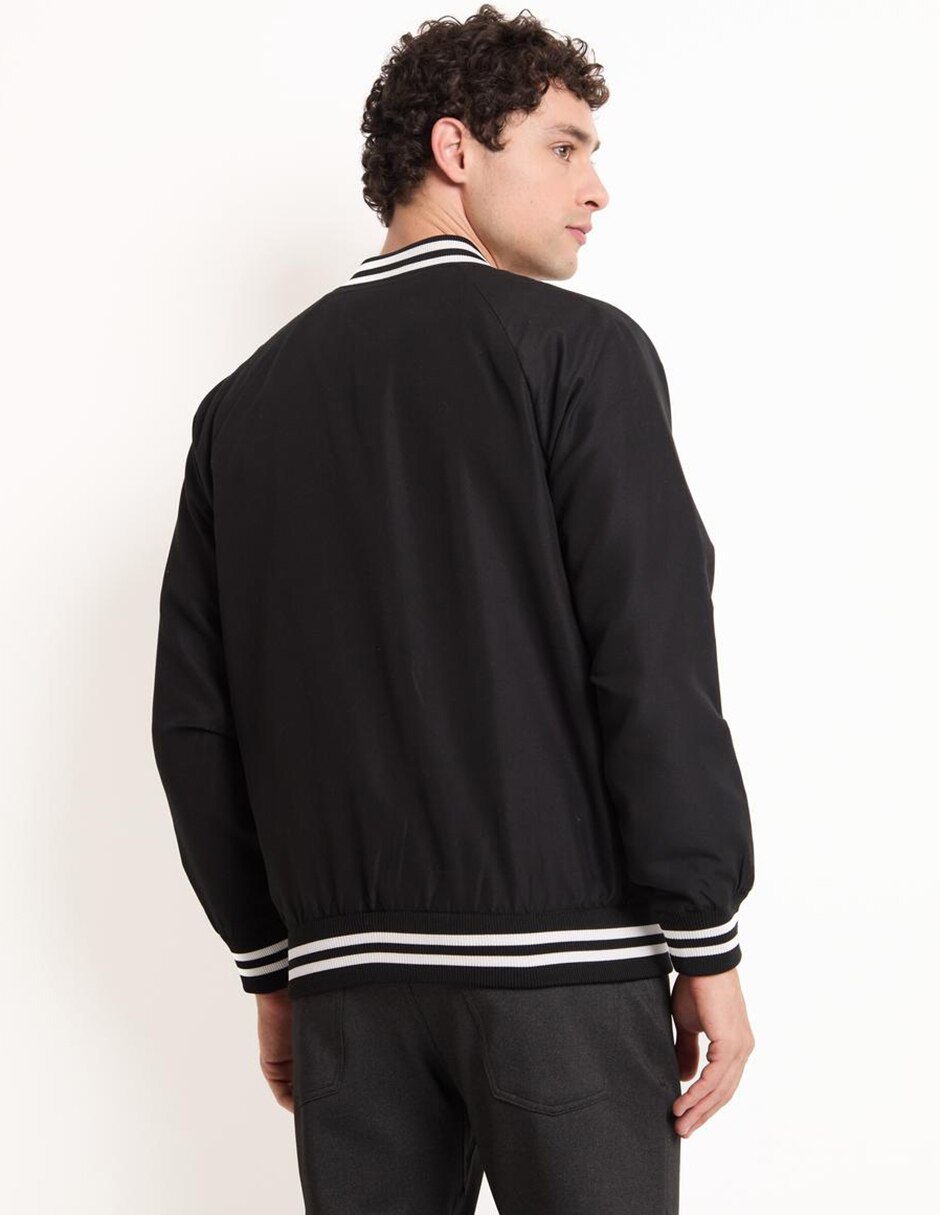 Chamarra bomber con bolsillos para hombre 2