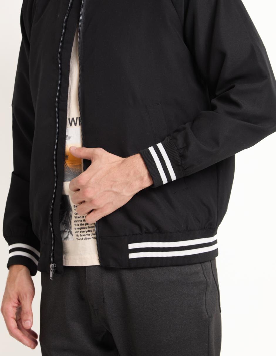 Chamarra bomber con bolsillos para hombre 4