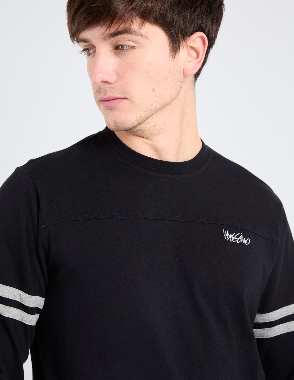 Playera cuello redondo para hombre 4