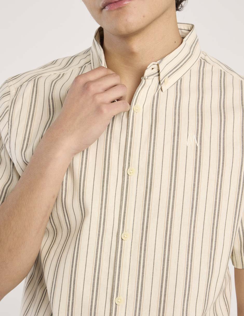 Camisa casual Mossimo manga corta para hombre