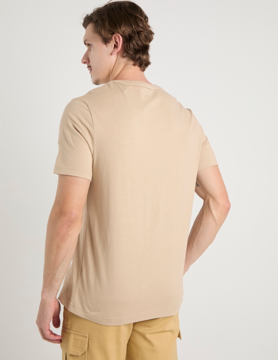 Playera cuello redondo para hombre 6