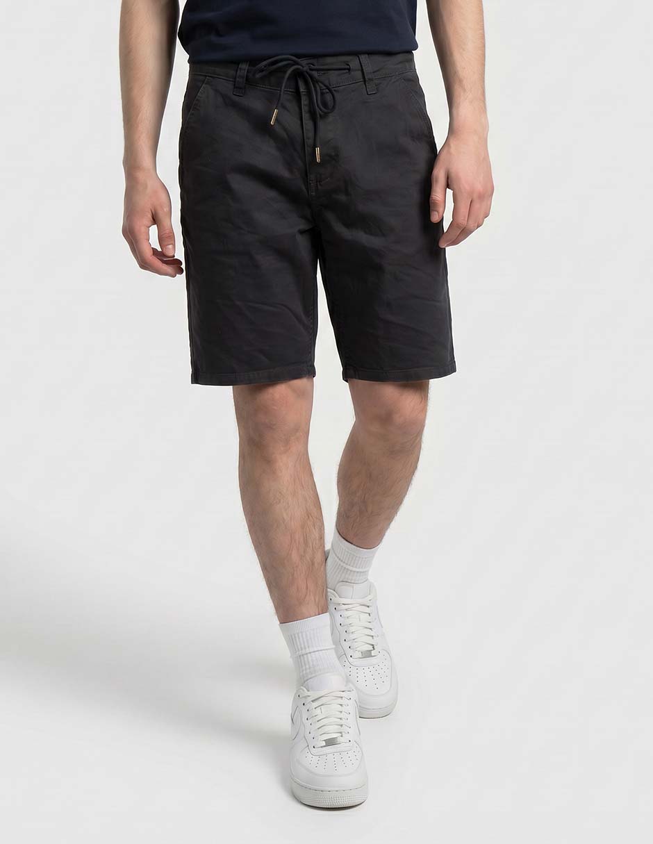 Bermuda de gabardina para hombre
